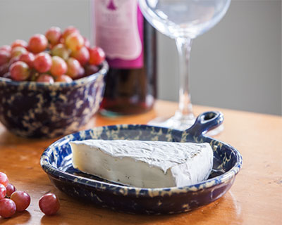 Brie plate and bowl