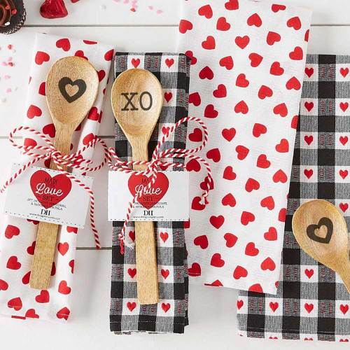 NA - Heart Dishtowel & Spoon Gift Set