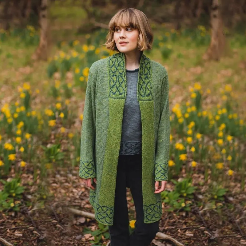 A10095 Silk Celtic Knotwork Mull Jacket - Irish Green Front Gaelsong