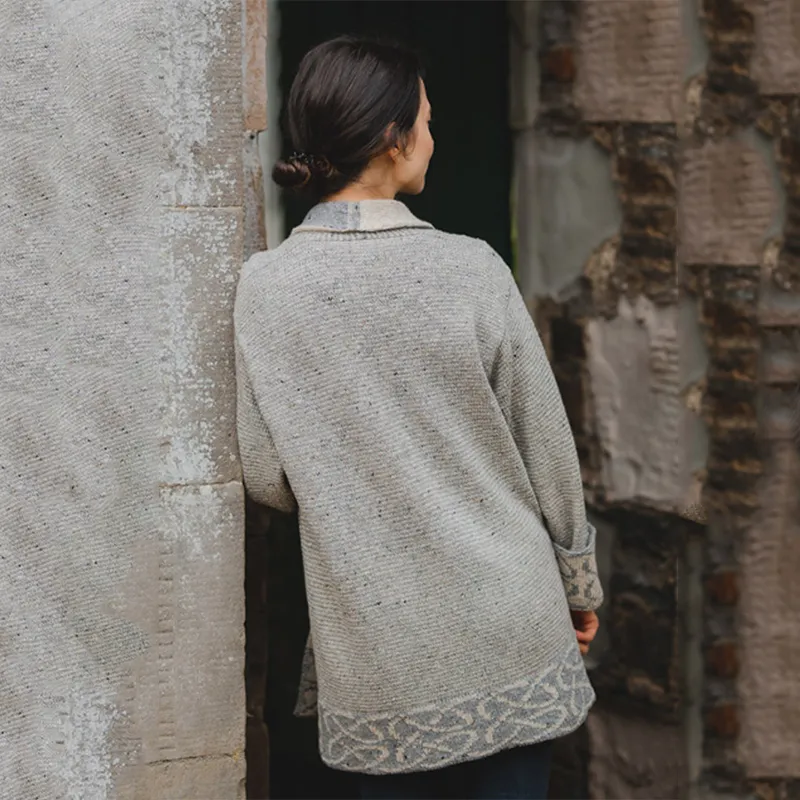 A10096 Merino Celtic Knot Skye Jacket Back Side Gaelsong