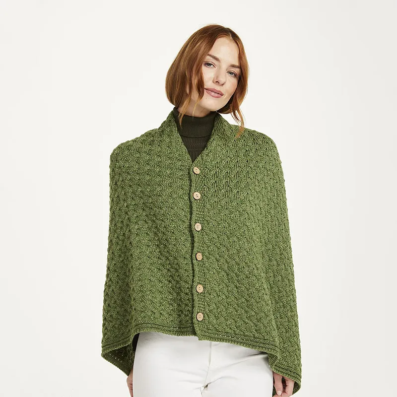 A10110 Color MEADOW GREEN SuperSoft Merino Wool Irish Poncho with Buttons Front Side Gaelsong
