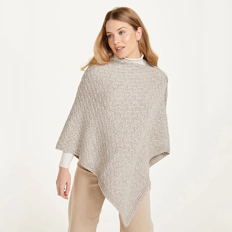 A1011 Color MISTY GREY SuperSoft Merino Wool Irish Poncho with Buttons Front Side Gaelsong