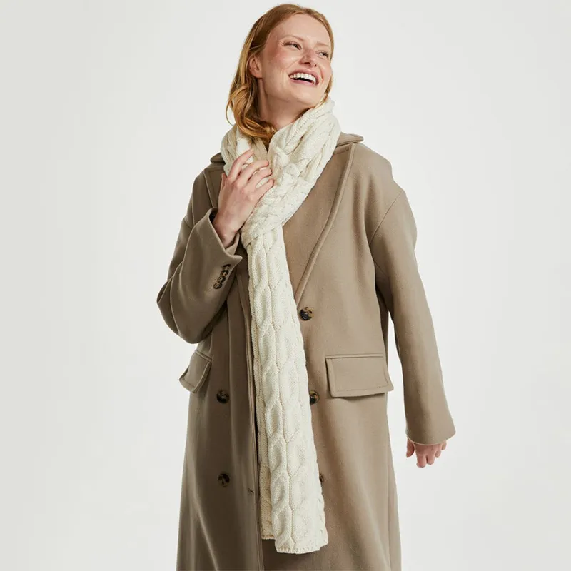 A10111 NATURAL WHITE Women's Pull Through Cable Knit Shawl Gaelsong