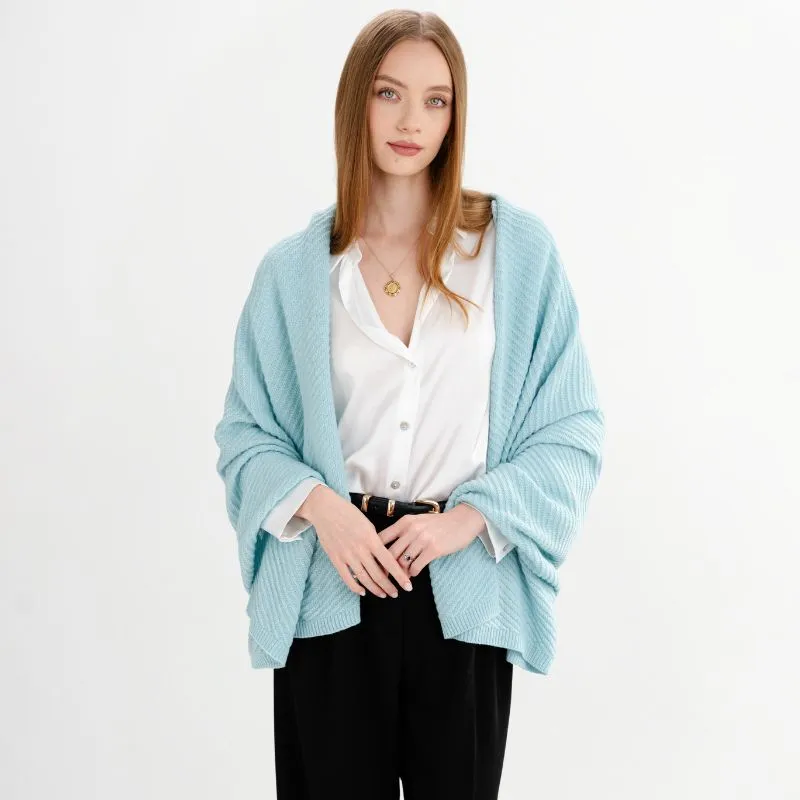 A10113 Women's Lightweight Lambswool Irish Shawl Light Blue Gaelsong 