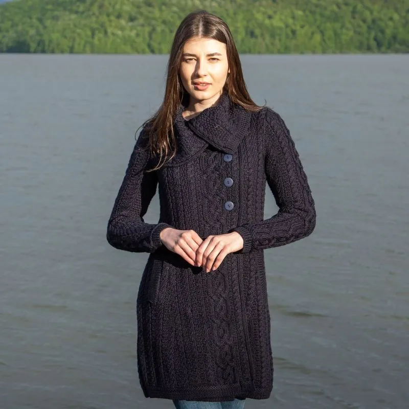 A20156 NAVY Colour Asymmetrical Sweater Coat Made of Merino Wool Lifestyle Gaelsong