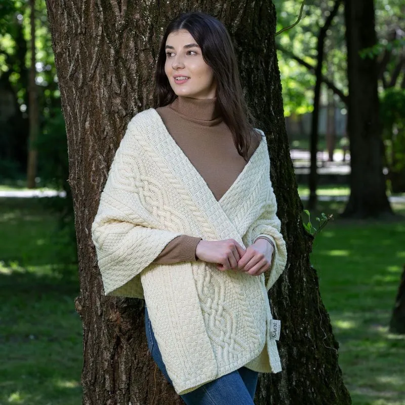 A20219 WHITE Color Ladies Classic Cable Wool Wrap Gaelsong