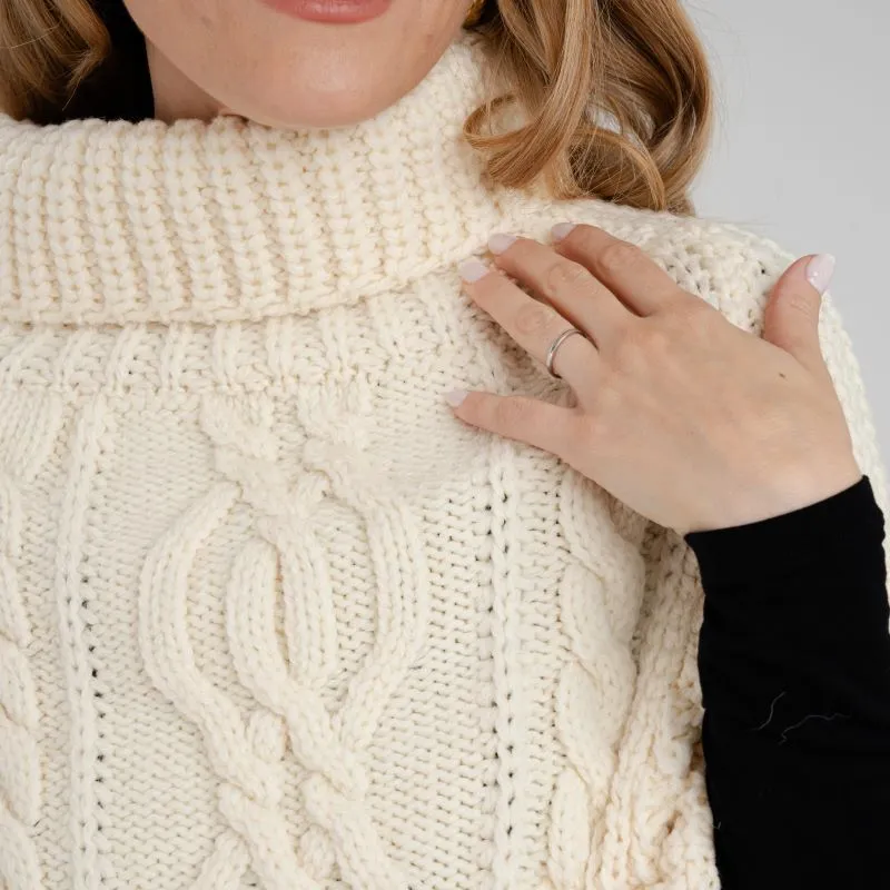 A20221 WHITE Colour Cable Stitch Poncho Closeup Collar View Gaelsong