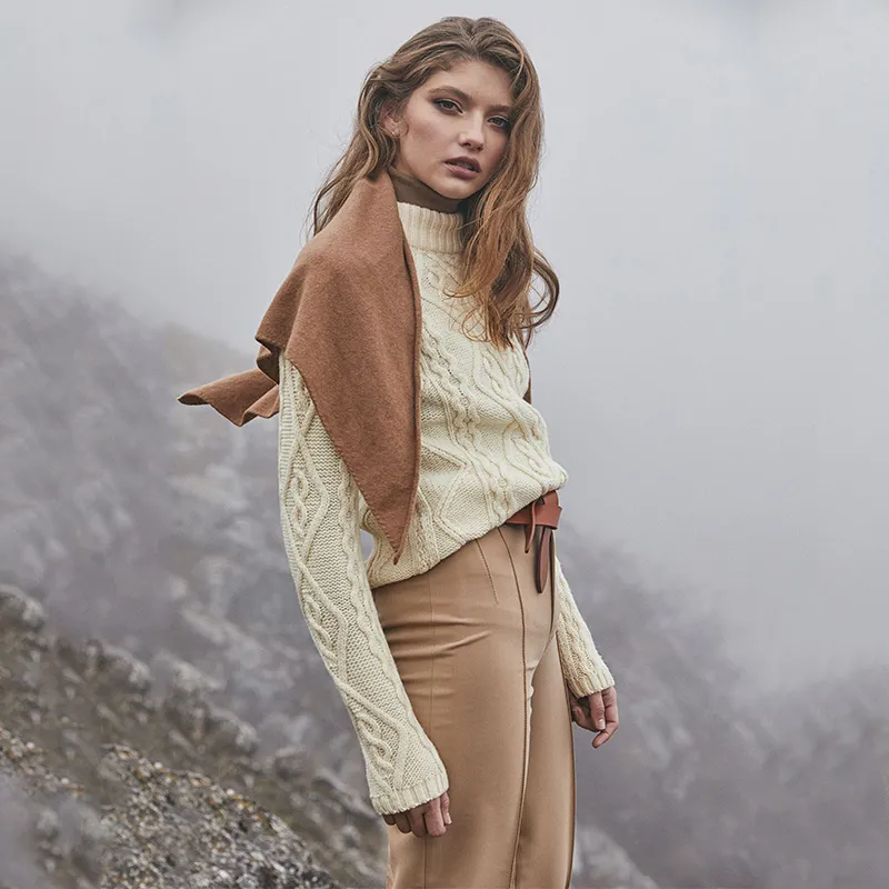 A20251 NATURAL WHITE Colour Ladies Berry Cable Knit Aran Sweater lLifestyle Gaelsong