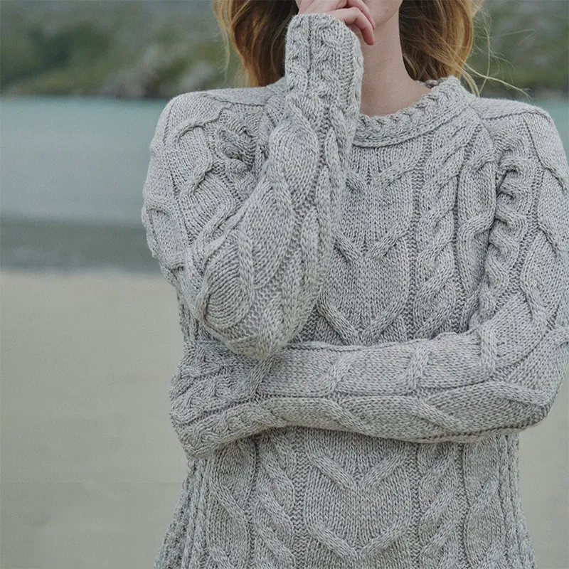 A20323 MISTY GREY Color SuperSoft Merino Oversized Cable Knit Sweater Sleeve Closeup View Gaelsong