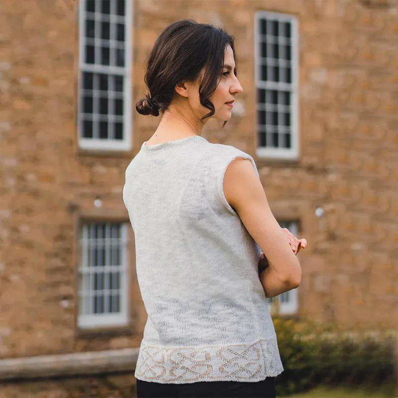 A30067 Linen Celtic Knot Sleeveless Shirt Back Side View Gaelsong