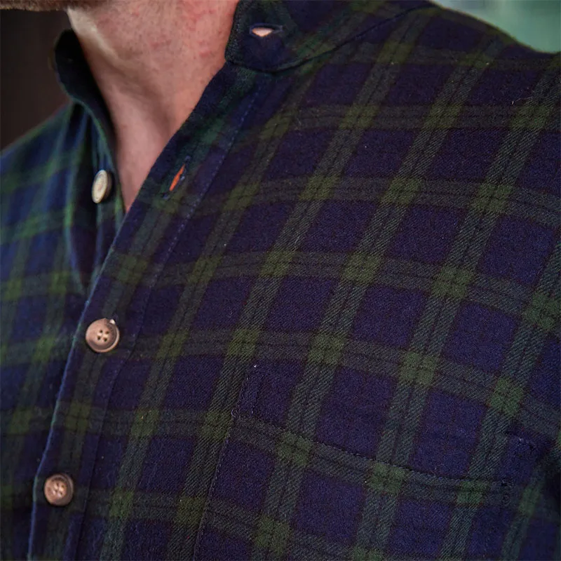 A60131 Scottish Tartan Designed Men's Flannel Nightshirt Closeup Chest View Gaelsong