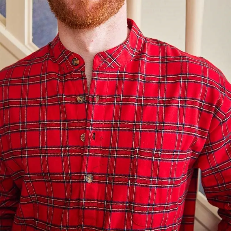 A60192 Men's Cotton Nightshirt - Royal Stewart Tartan Closeup View Pattern Gaelsong