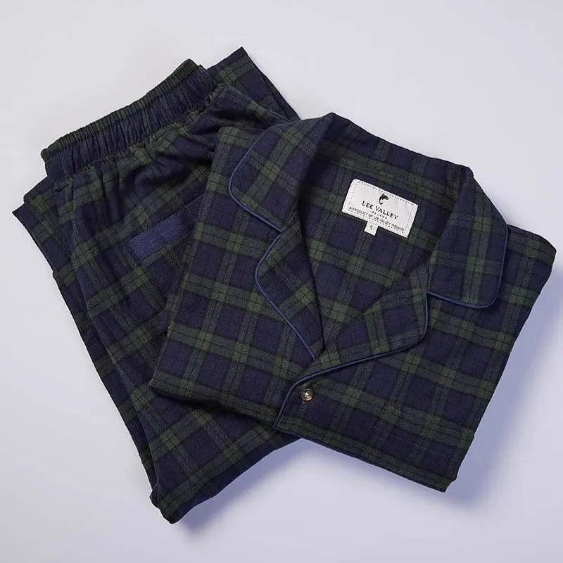 A90031 Men's Flannel Pyjamas - Green Blackwatch Tartan Studio Folded Gaelsong