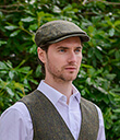 Tweed Cap Green Lifestyle 1 Gaelsong