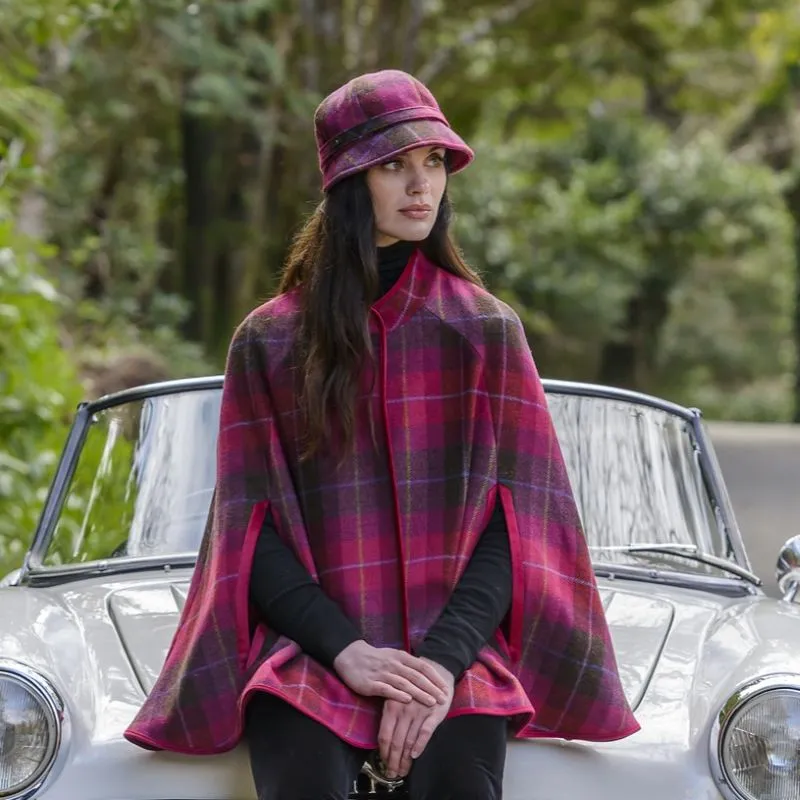 B10154 Irish Rose Ladies Tweed Hat Lifestyle Side View  Gaelsong