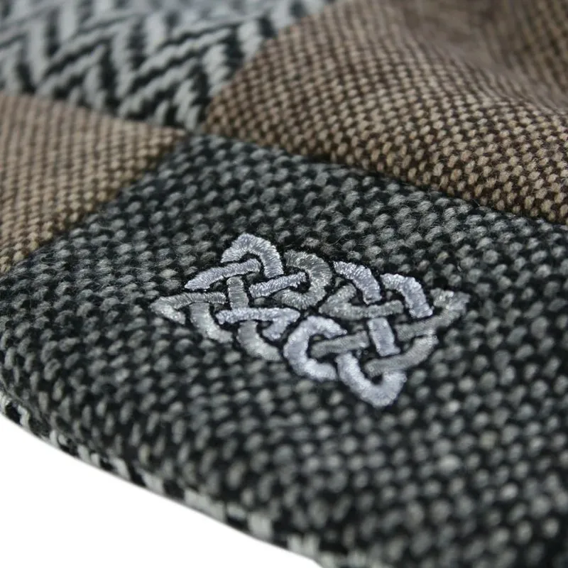 B10226 Irish Tweed Patchwork Flat Cap Closeup View Gaeslong 