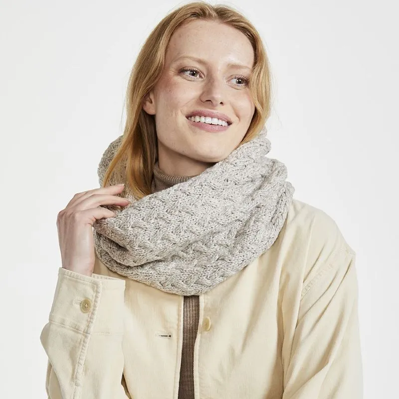 B30193 OATMEAL Colour  SuperSoft Merino Cable Infinity Scarf Lifestyle Gaelsong