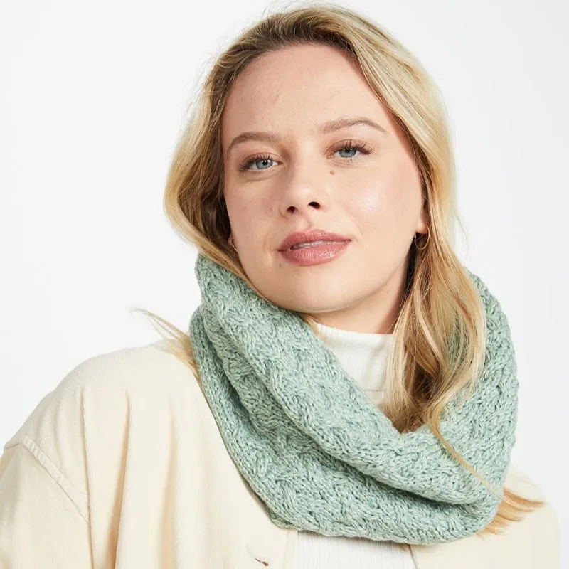 B30193 SEAFOAM Colour  SuperSoft Merino Cable Infinity Scarf Lifestyle Gaelsong