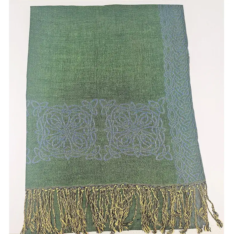 B30199 Fringed Inishloe Celtic Knot Reversible Scarf Studio Gaelsong