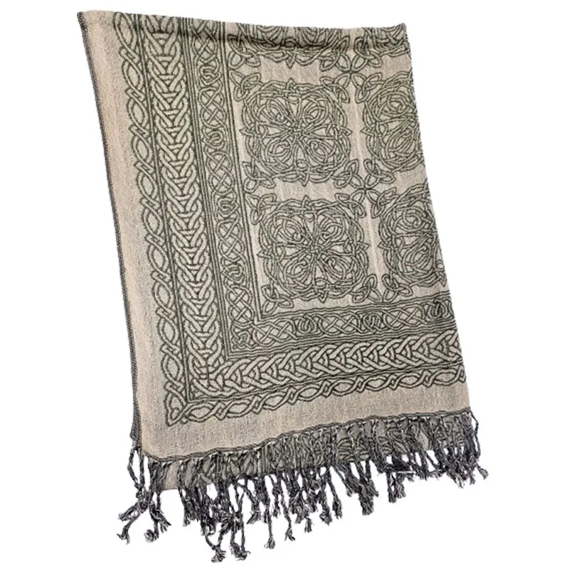 B30215 Dark Green Celtic Knot Scarf Folded Side Gaelsong