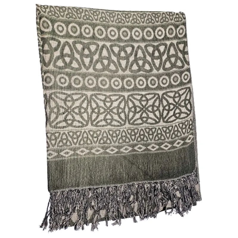 B30226 Celtic Trinity Knot Scarf - Dark Green Folded View Gaelsong