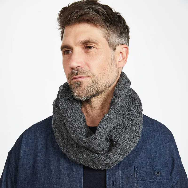 B30248 CHARCOAL SuperSoft Merino Wool Men's Irish Loop Scarf Gaelsong