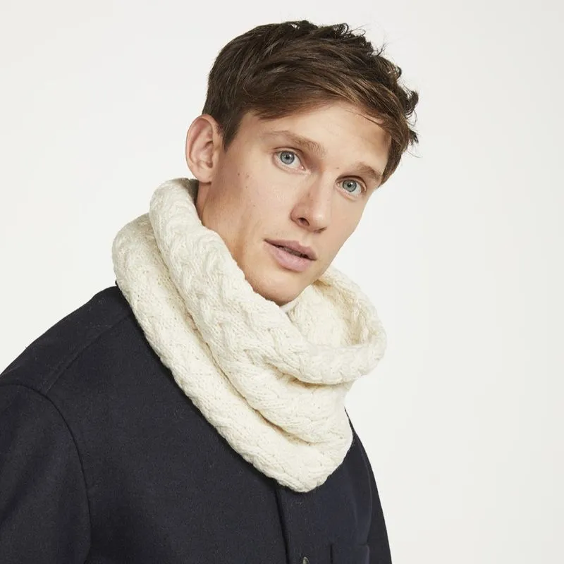 B30248 WHITE SuperSoft Merino Wool Men's Irish Loop Scarf Gaelsong