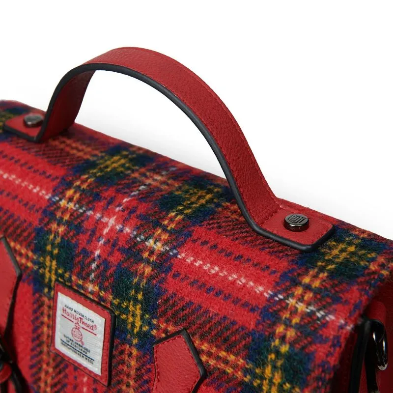 B40254 ROYAL STEWART Colour Handmade Harris Tweed Satchel Bags Closeup Handle View Gaelsong