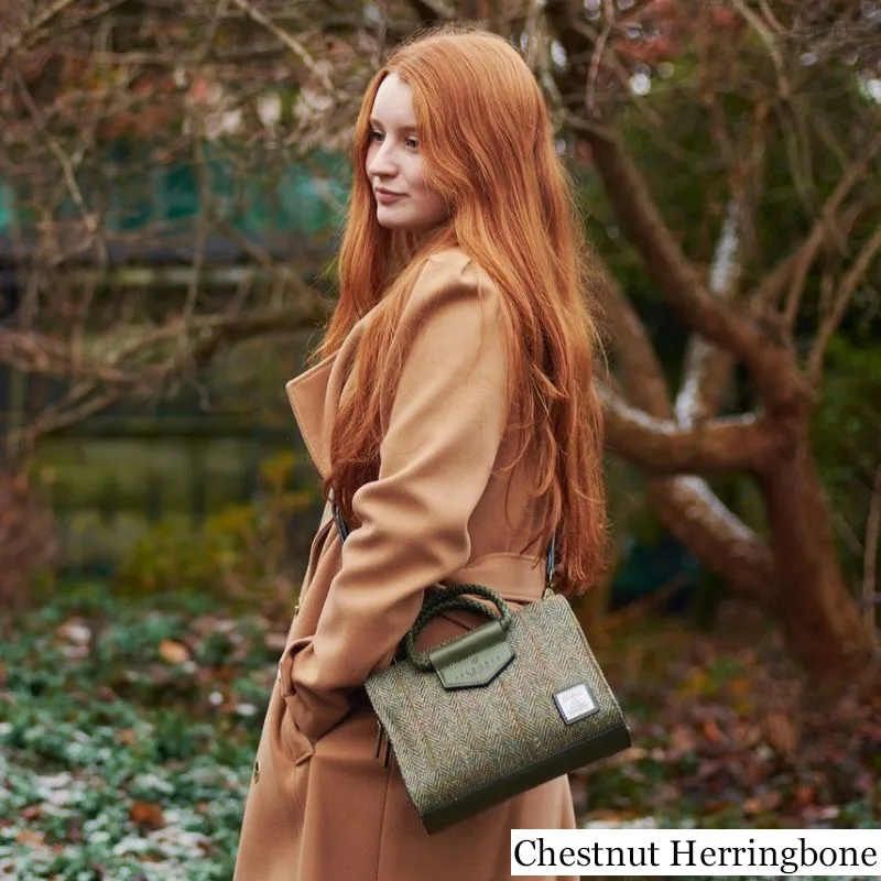 B40257 CHESTNUT HERRINGBONE Colour Handcrafted Harris Tweed Midi Tote Bag Lifestyle Gaelsong