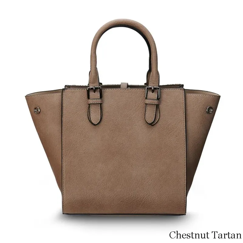 B40266 MEDIUM CHESTNUT Colour Handcrafted Harris Tweed Callie Tote Bag Back Side View Gaelsong