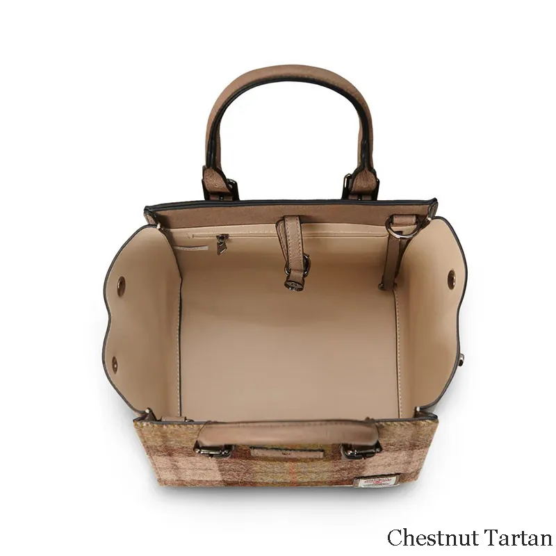B40266 MEDIUM CHESTNUT Colour Handcrafted Harris Tweed Callie Tote Bag Inside View Gaelsong
