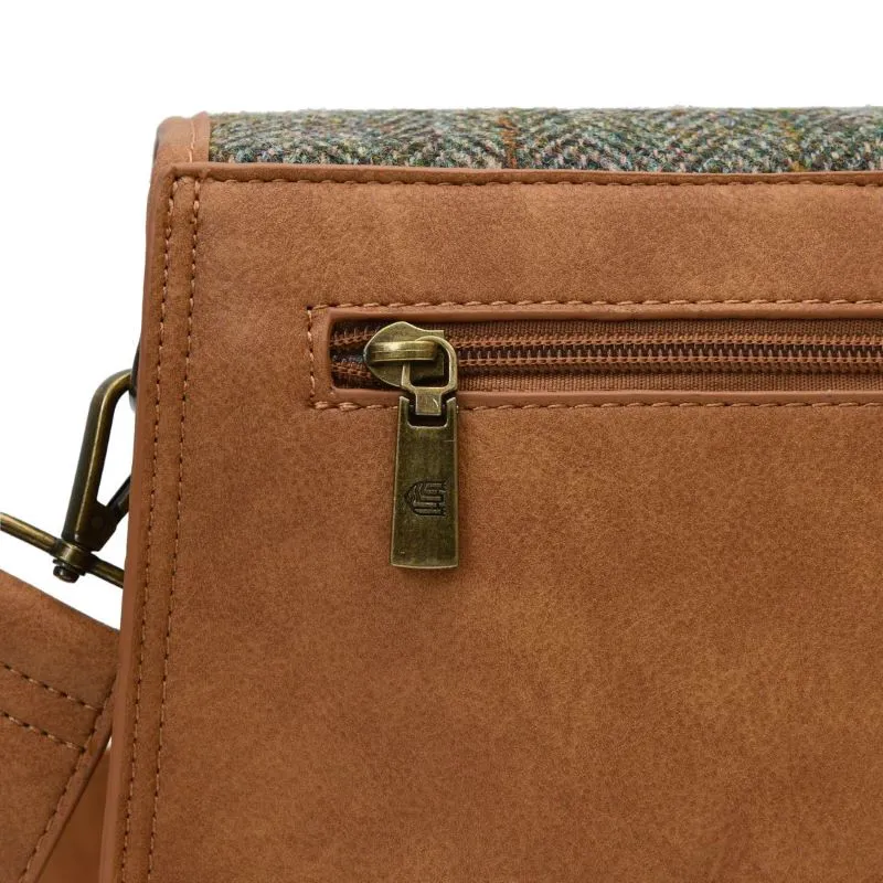 B40268 Chestnut Herringbone Colour Handcrafted Harris Tweed Saddle Bag Back Side Zip Gaelsong