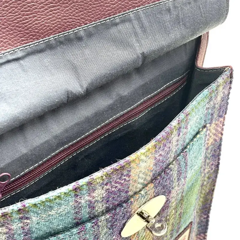 B40274 GREEN PURPLE PLAID Colour Authentic Harris Tweed Purse for Ladies Inside View Gaelsong