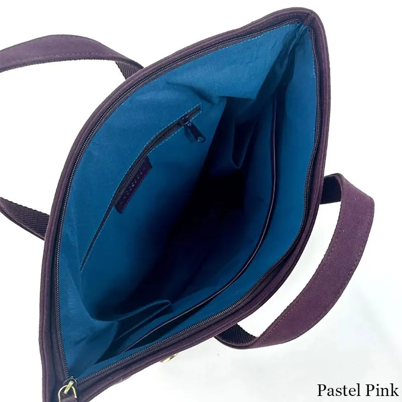 B40282 PASTEL PINK Colour Large Handcrafted Harris Tweed Travel Bag Inside View Gaelsong