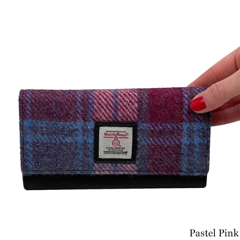 B40292 PASTEL PINK Colour Women Handmade Harris Tweed Long Wallet Lifestyle Gaelsong