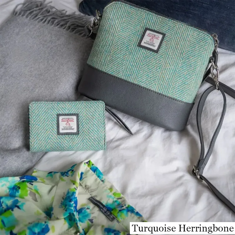 B40296 TURQUOISE HERRINGBONE Colour Harris Tweed Medium Zip Wallet for Women Lifestyle Gaelsong