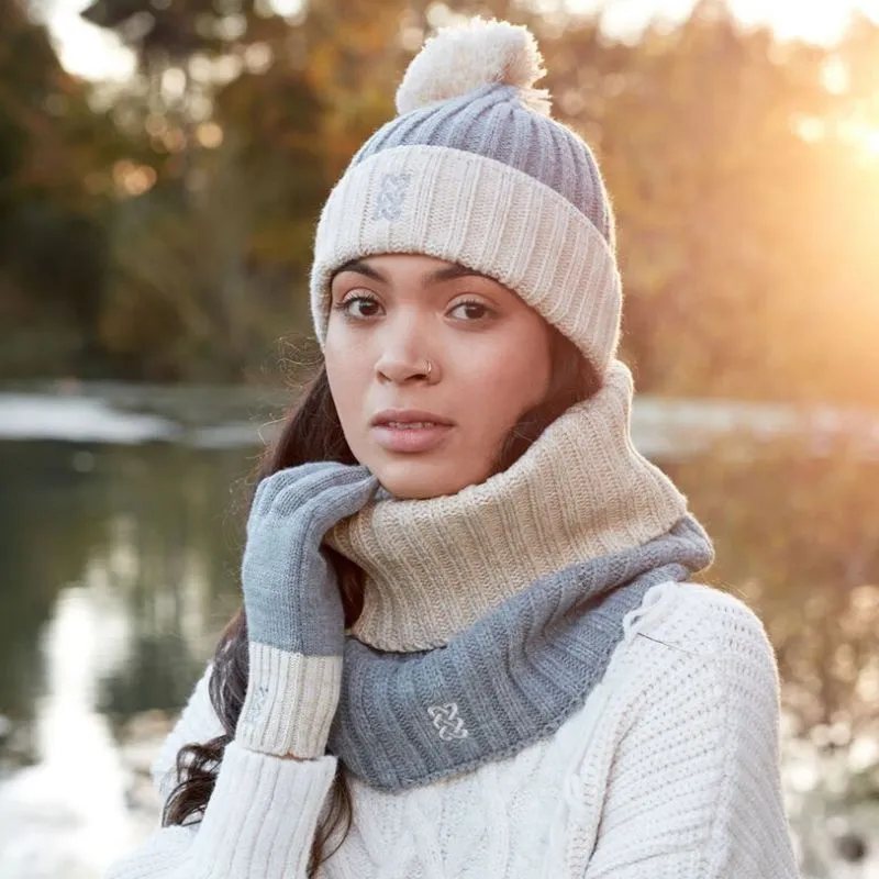 B90182 Sustainable Celtic Snood in Grey Gaelsong