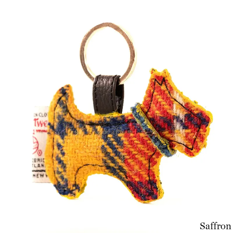 B90202 Saffron Colour Dog Shaped Harris Tweed Keyring Gaelsong