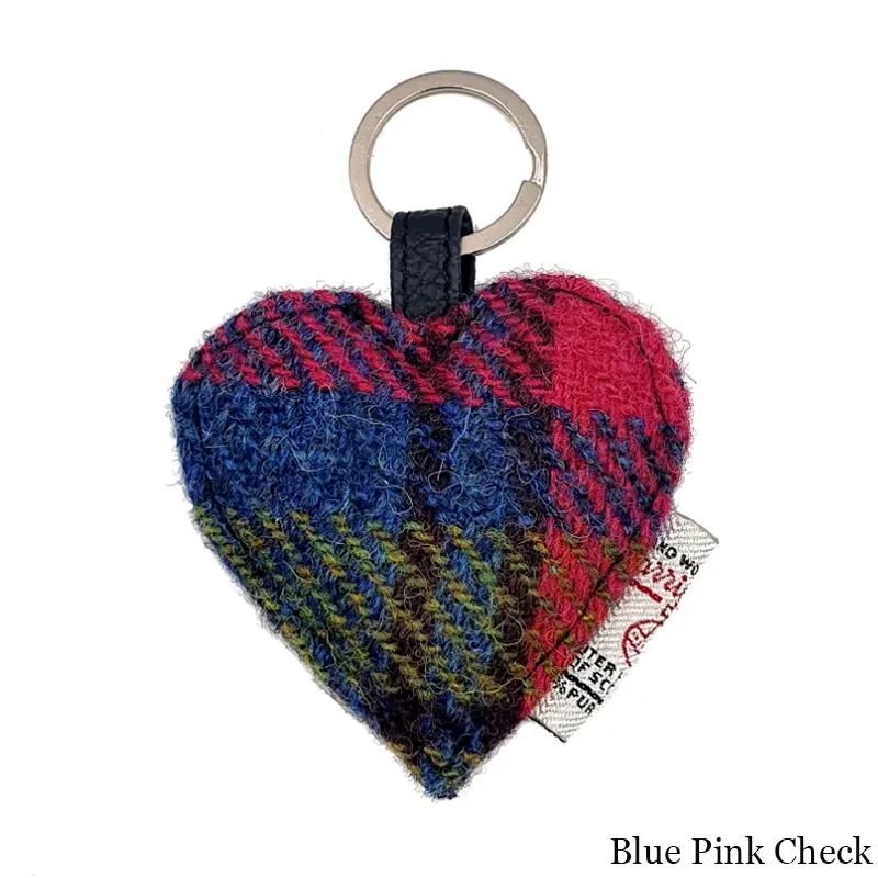 B90203 Blue Pink Check Colour Heart Designed Harris Tweed Keyring Gaelsong