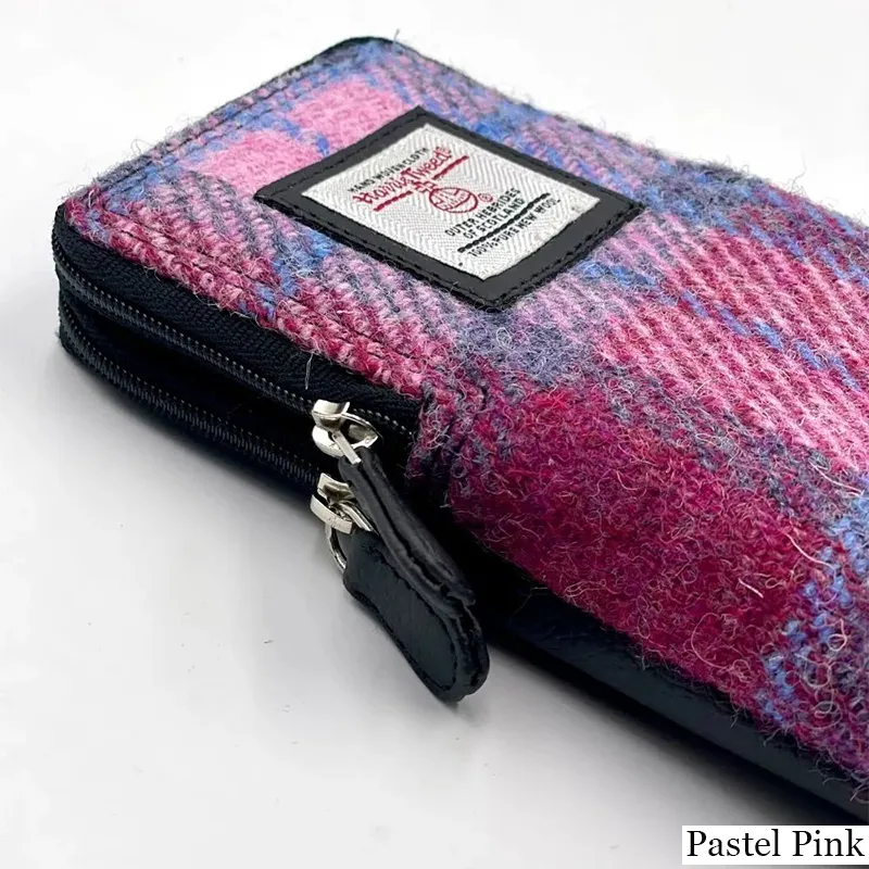 B90206 PASTEL PINK Colour Handwoven Harris Tweed Double Glasses Case Closeup View Gaelsong