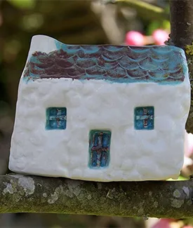 Handcrafted Ceramic Rustic Bothy - Shenavall 