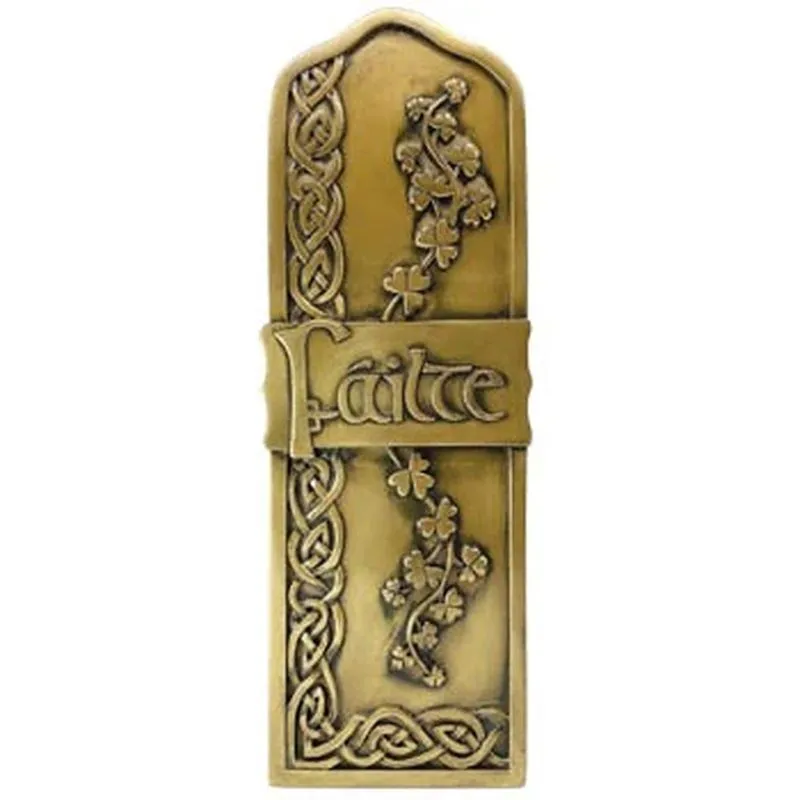 D22109 Embossed Irish Failte Wall Plaque in Bronze Studio Gaelsong