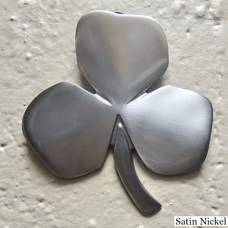 D22210 SATIN NICKEL Irish Three Leaf Shamrock Wall Decor with Family Blessing Gaelsong
