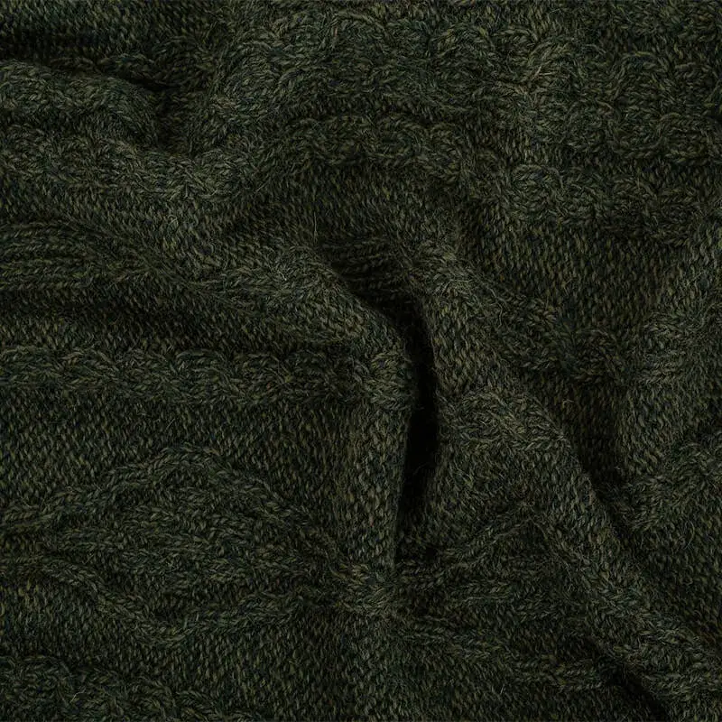 D50709 Achill Fisherman Diamond Knit Aran Throw ARMY GREEN Closeup Knit View Gaelsong