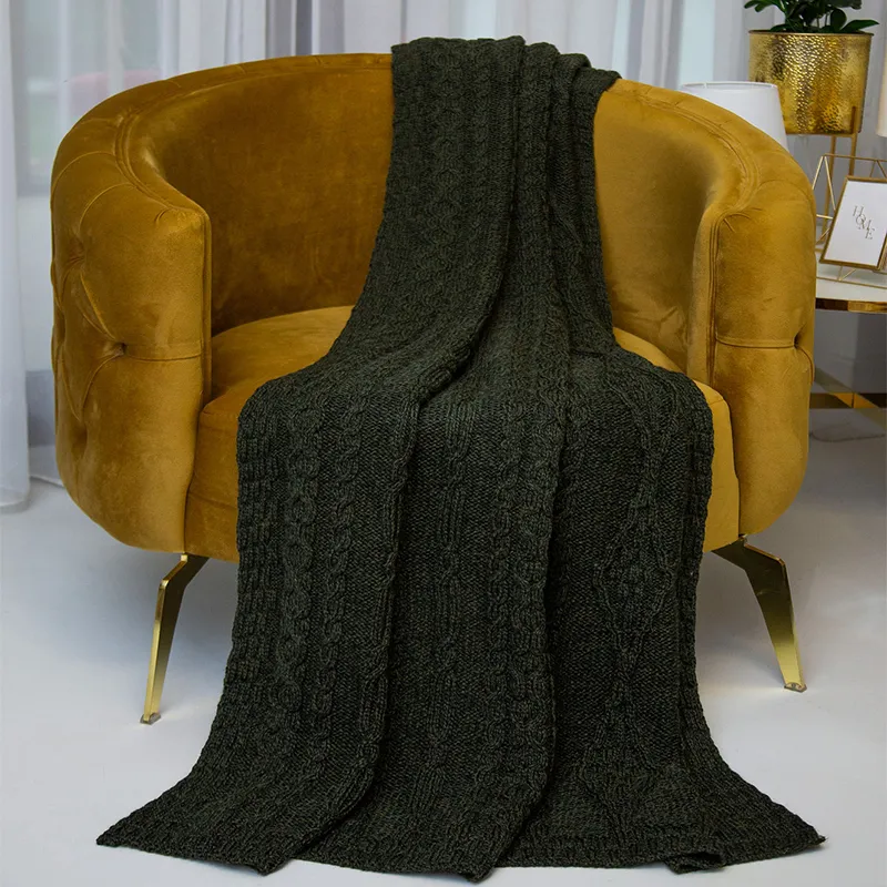 D50709 Achill Fisherman Diamond Knit Aran Throw ARMY GREEN Gaelsong