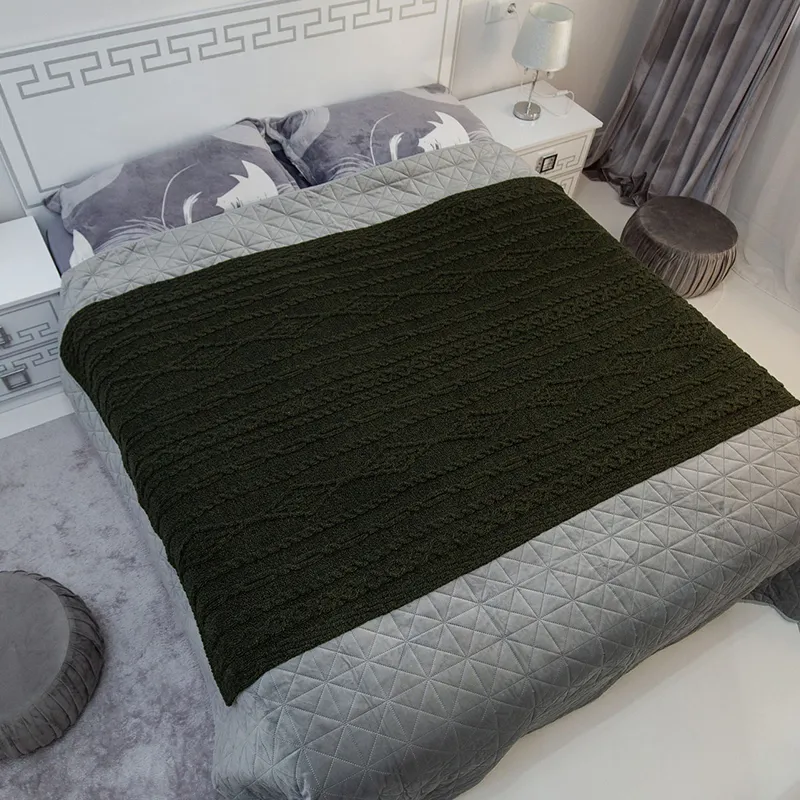 D50709 Achill Fisherman Diamond Knit Aran Throw ARMY GREEN Lifestyle Gaelsong