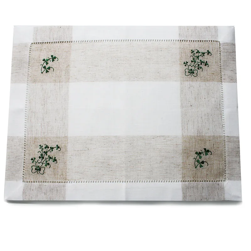 D50718 Placemats Irish Style Shamrock Table Placemats Front view Gaelsong