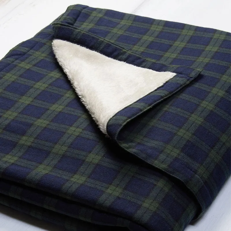 D50729 Flannel Green Blackwatch Tartan Throw Gaelsong