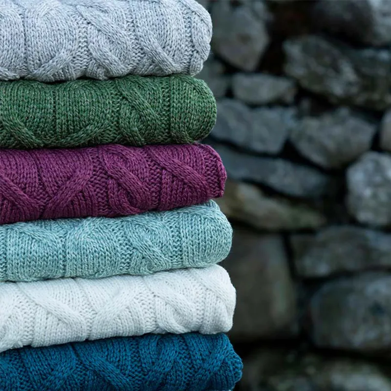 D50732 All Colour Supersoft Merino Chunky Cable Knit Throw Gaelsong