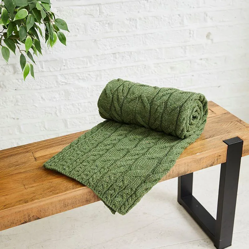 D50732 MEADOW GREEN Colour Supersoft Merino Chunky Cable Knit Throw Lifestyule Folded View Size Gaelsong